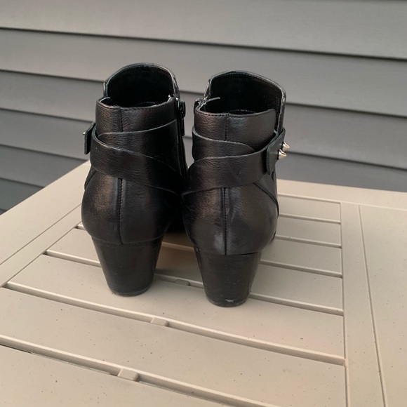 GUESS Ankle Booties - Picture 3 of 5